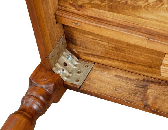 Biscottini-Tavolo-allungabile-Country-in-legno-massello-di-tiglio-finitura-noce.-Made-in-Italy