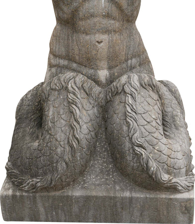 Biscottini-Vecchia-statua-in-pietra-raffigurante-un-uomo-inginocchiato