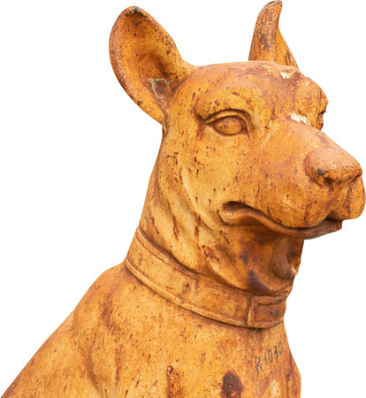 Biscottini-Vecchia-statua-raffigurante-un-cane-seduto-in-fusione-di-ghisa