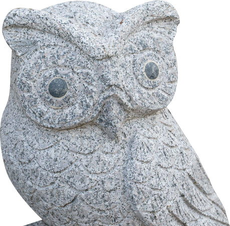 Biscottini-Vecchia-statua-raffigurante-un-gufo-in-pietra