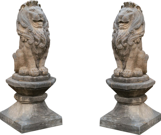 Biscottini-Vecchia-statua-raffigurante-una-coppia-di-leoni-in-pietra