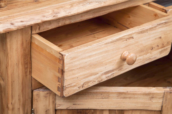 Biscottini-Vetrina-credenza-in-legno-massello-di-tiglio-finitura-naturale-L107xPR43xH238-cm.-Made-in-Italy