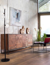 Credenza Egon con struttura in legno di acacia e acciaio, schienale in compensato, stile moderno