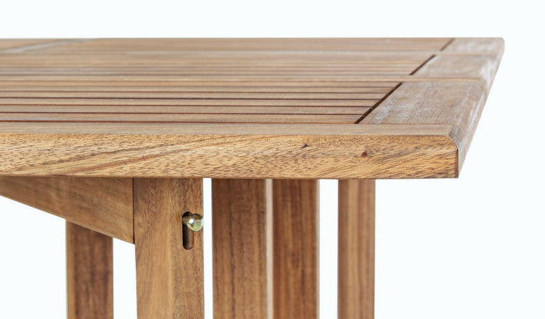Set tavolo con 4 sedie "Noemi" in legno di acacia, finitura ad olio, per esterno