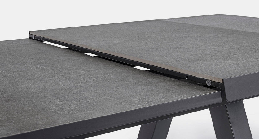 Tavolo allungabile "Krion" con struttura in alluminio, piano in ceramica, da 205 - 265 x 103 cm