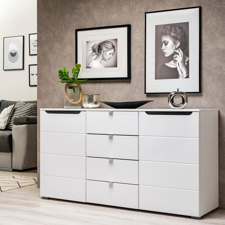 Credenza "Zurich", con 2 ante e 4 cassetti, color bianco opaco, con struttura in truciolare rivestito, mobile in kit