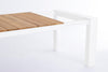 Tavolo allungabile Cameron con struttura in alluminio, piano in teak, stile moderno