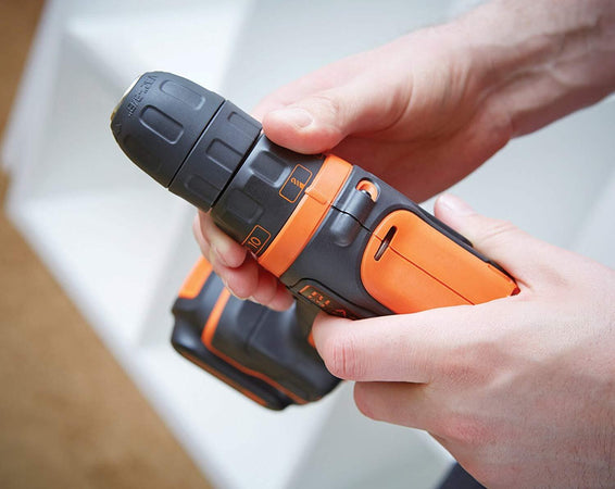 BLACK&DECKER---BDCDD12K-QW-Trapano/Avvitatore-Compatto-in-Valigetta,-10.8-V,-1-Batteria