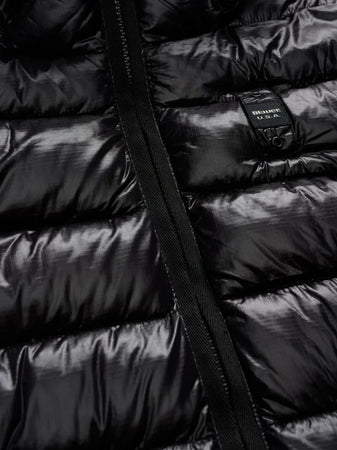 Blauer giubbino donna Adelaide lungo in nylon micro rip nero con cappuccio fisso e imbottitura ecologica Sorona® Aura dettaglio