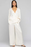 Blusa-a-portafogli-con-chiusura-a-nodo-blanche