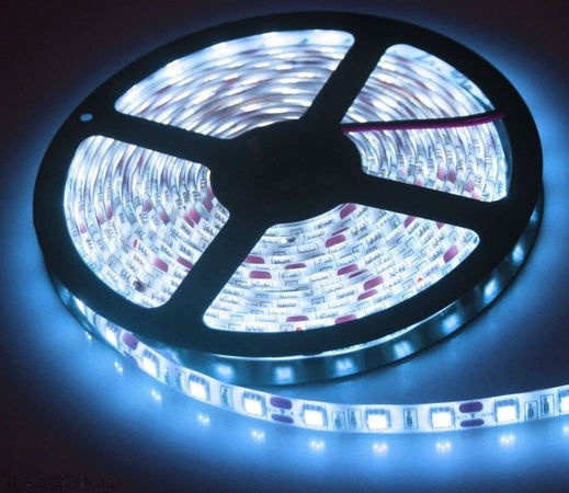 BOBINA STRISCIA STRIP LED 5050 FLESSIBILE 5M 300 LED ADESIVA LUCE INTERNO IP 20 Illuminazione/Strisce LED Trade Shop italia - Napoli, Commerciovirtuoso.it
