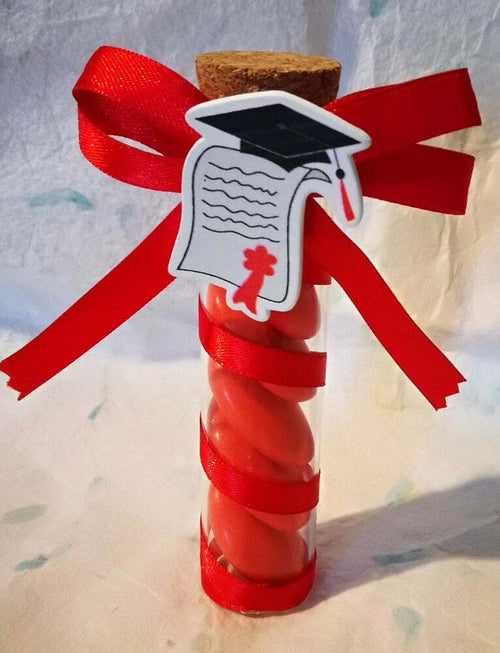 Bomboniera Laurea Provetta Rossa Rosso Applicazione Legno Tocco Casa e cucina/Hobby creativi/Materiali per hobby creativi/Forniture per feste/Bomboniere Trade Shop italia - Napoli, Commerciovirtuoso.it