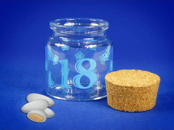 Bomboniera Per 18 Anni Diciottesimo Compleanno Barattolo In Vetro Tappo Sughero Casa e cucina/Hobby creativi/Materiali per hobby creativi/Forniture per feste/Bomboniere Trade Shop italia - Napoli, Commerciovirtuoso.it
