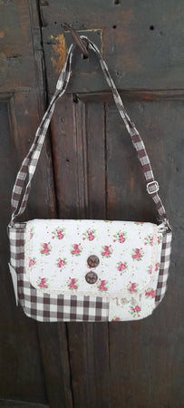 Borsa A Spalla Tessuto Bianca E Nera Borsa A Tracolla Con Cerniera 22 X16x 8 Cm Bottoni In Legno Con Zampette Moda/Donna/Borse/Borse a spalla Ideart - Valdilana, Commerciovirtuoso.it