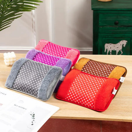 Borsa-acqua-calda-elettrica-con-rivestimento-morbido-e-tasca-scaldamani-diverse-fantasie