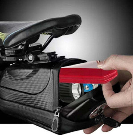 Borsa Da Sella Impermeabile Per Bici Con Luce Posteriore Ricaricabile Usb Zx-9428 Sport e tempo libero/Attività ricreative all'aperto/Ciclismo/Accessori/Zaini borse e borse laterali bicicletta/Borse Trade Shop italia - Napoli, Commerciovirtuoso.it