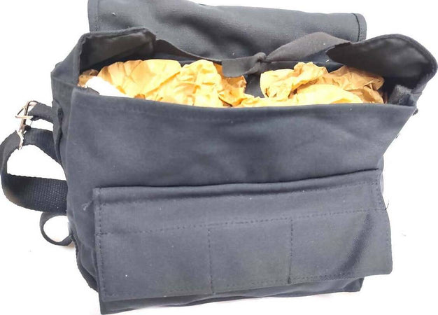 Borsa Tascapane Grande Nera Con Tracolla Borsa Unisex Con Tasche Moda/Uomo/Borse/Borse a spalla Il Distintivo - Pesaro, Commerciovirtuoso.it