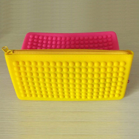 BORSETTA POCHETTE SILICONE 20X10 CM PORTAMONETE PORTA OGGETTI MONETE DOCUMENTI Moda/Valigie borse e accessori da viaggio/Accessori/Accessori da viaggio/Beauty Case da viaggio Trade Shop italia - Napoli, Commerciovirtuoso.it