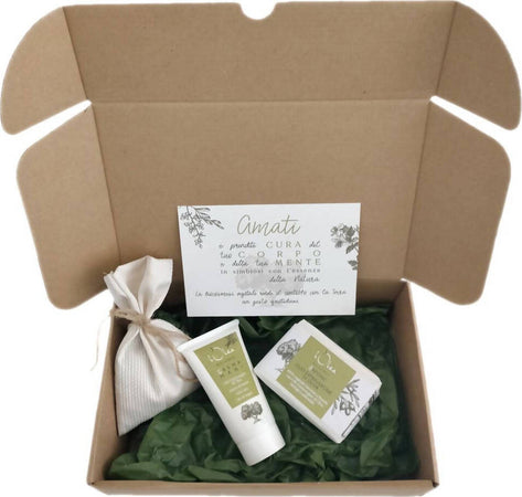 Box Mani Sapone Mani Viso Corpo Naturale Biologico Olio EVO Saponetta 100% BIO Lavorata a Freddo +1 Crema Mani Olio Evo Burro di Karitè e Argan Bellezza/Cura della pelle/Mani e piedi/Creme per unghie e mani L’Olea Biocosmesi - Castelbottaccio, Commerciovirtuoso.it