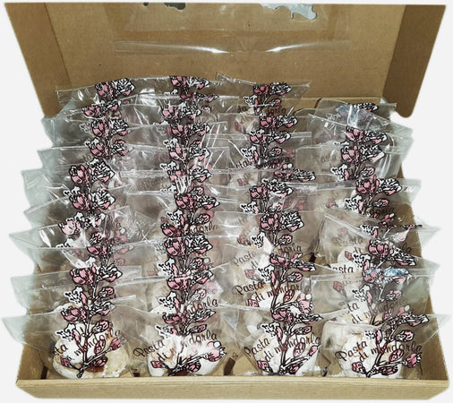 Box Pasta di Mandorle Gusti Assortiti 1kg Confezione Regalo Pasta di Mandorle Siciliana Gusto Classico, Nocciole, Pistacchio e Marmellata Laboratorio Cafè Plaza