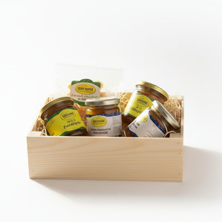 Box-Regalo-In-Legno,-Idea-Regalo,-Prodotti-Artigianali-E-Regionali-Campani,-Miele-Artigianale,-Confetture,-Sott’oli,-Caramelle-Al-Miele-Laian-Natura