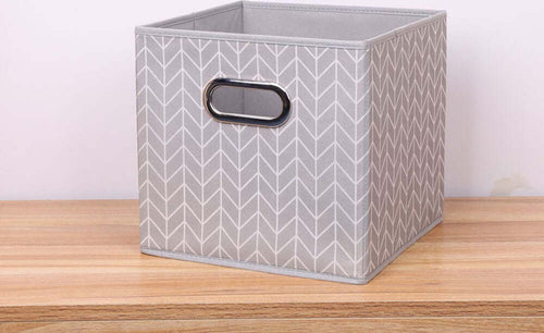 Box Scatola Salvaspazio Armadio Contenitore Porta Oggetti Organizer 25x25x25 Cm Casa e cucina/Organizzazione interni/Organizzazione guardaroba/Contenitori sottoletto Trade Shop italia - Napoli, Commerciovirtuoso.it