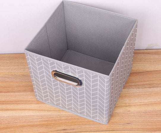 Box Scatola Salvaspazio Armadio Contenitore Porta Oggetti Organizer 25x25x25 Cm Casa e cucina/Organizzazione interni/Organizzazione guardaroba/Contenitori sottoletto Trade Shop italia - Napoli, Commerciovirtuoso.it