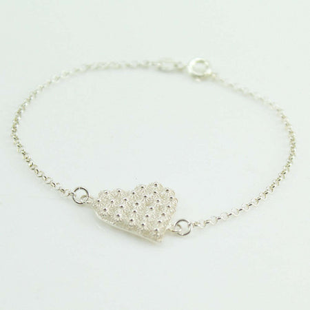 Bracciale donna con centrale cuore in filigrana sarda nido d'ape in argento