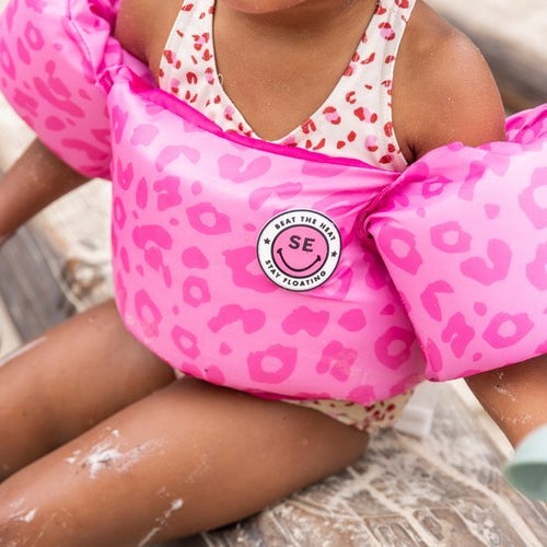 Braccioli Puddle Jumper Swim Essentials 2-6 anni Neon Panterprint Giochi e giocattoli/Sport e giochi all'aperto/Giochi aquatici e piscine per bambini/Braccioli La Casa Del Bebè - Napoli, Commerciovirtuoso.it