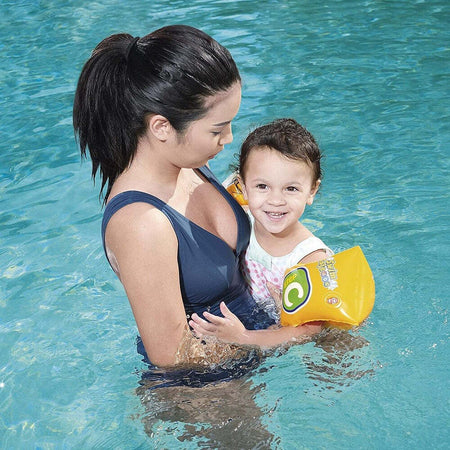 Braccioli Swim Safe Per Bambini 3-6 Anni 25 X 15cm Gonfiabili Mare Piscina 32033 Giochi e giocattoli/Sport e giochi all'aperto/Giochi aquatici e piscine per bambini/Canotti e gonfiabili galleggianti Trade Shop italia - Napoli, Commerciovirtuoso.it