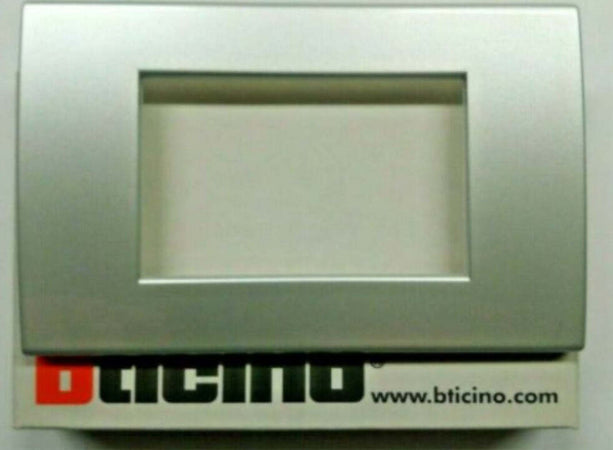 BTICINO---PLACCA-A-3-MODULI-IN-ALLUMINIO-NATURALE