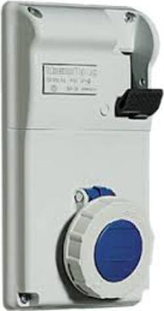 BTICINO---PRESA-INTERBLOCCATA-DA-QUADRO-IP55-16A-3P+T-230W