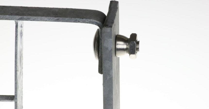 Bullone e dado antifurto per fissaggio paletto e saetta recinzione metallica 10 x 30 mm Giardino e giardinaggio/Giardinaggio/Prodotti fitosanitari e pesticidi/Reti protettive La Zappa - Altamura, Commerciovirtuoso.it