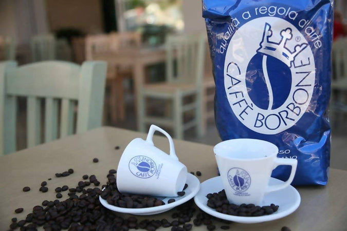 Caffè Borbone Confezione 1kg In Chicchi Caffè Borbone In Grani Vending Miscela Blu Alimentari e cura della casa/Caffè tè e bevande/Caffè/Chicchi di caffè tostati Franco Pausa Caffè - Albano Laziale, Commerciovirtuoso.it