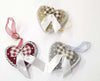 Calamite-Calamita-2-Pz.-In-Tessuto-Cuore-Fermatenda-Design-Tende-Ornamento-Tenda