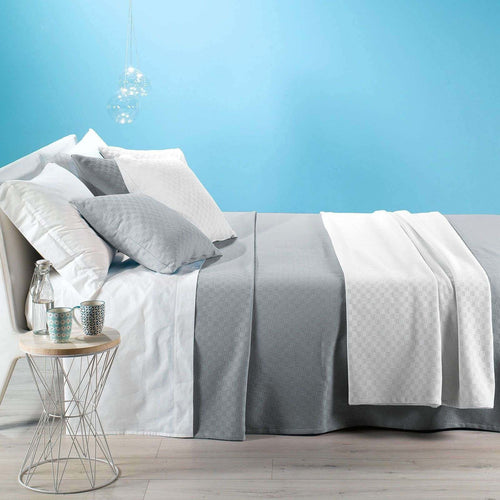 Caleffi Rodeo Elegante Copriletto Primaverile Letto 1 Piazza E Mezza Piquet Puro Cotone 100% Casa e cucina/Tessili per la casa/Biancheria da letto/Copriletti La Bottega del Risparmio - Bari, Commerciovirtuoso.it