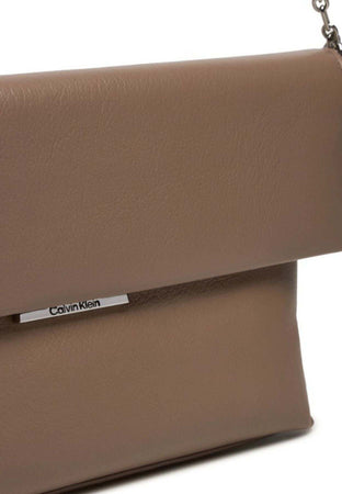 calvin-klein-BORSA-LINEAR-SHOULDER-BAG_SM-PEBBLE-da-donna