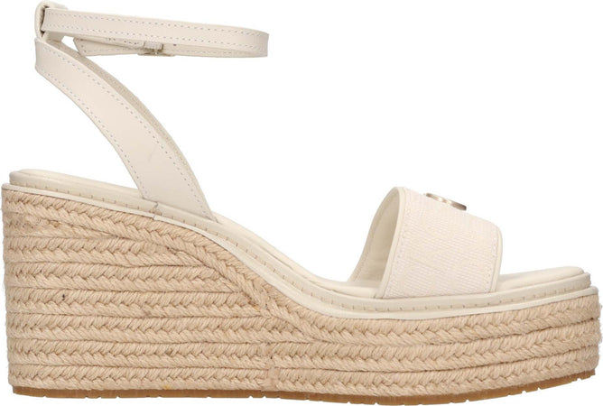 Calvin-Klein-Scarpe-con-Tacco-Beige-da-donna