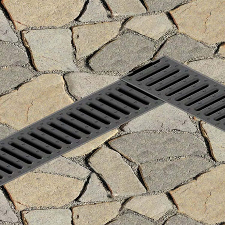 Canaletta-di-scolo-acqua-carrabile-in-PP-PE-con-griglia-PP-PE-125x50-Kit-3-pz