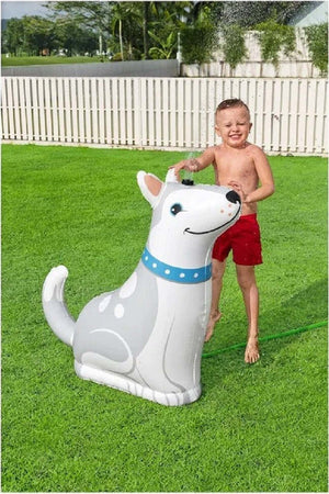 Cane Spruzza Acqua Irrigatore Gioco Gonfiabile Happy Husky 112x44x100 Cm 52570 Giochi e giocattoli/Sport e giochi all'aperto/Giochi aquatici e piscine per bambini/Canotti e gonfiabili galleggianti Trade Shop italia - Napoli, Commerciovirtuoso.it