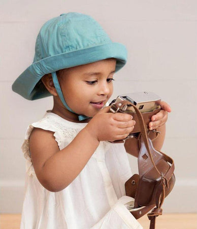 Cappellino Parasole Elodie Details Pretty Petrol 6-12 mesi Moda/Prima infanzia/Abbigliamento/Accessori per bambino/Berretti e cappellini La Casa Del Bebè - Napoli, Commerciovirtuoso.it