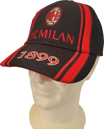 Cappello Con Visiera Milan 1899 Sport e tempo libero/Fan Shop/Abbigliamento/Accessori/Cappelli e berretti/Berretti da baseball Il Distintivo - Pesaro, Commerciovirtuoso.it