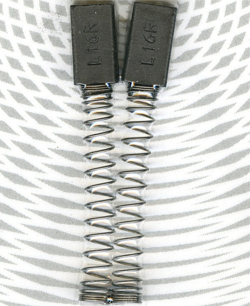 CARBONCINI PER MOTORI mm. 5 X 8 X 15/17 BLISTER 2 PEZZI CON MOLLE Casa e cucina/Aspirapolvere e pulizia di pavimenti e finestre/Accessori per aspirapolvere/Batterie e parti sostitutive Rossi Ricambi - Venetico Marina, Commerciovirtuoso.it