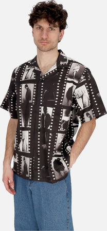 CARHARTT-WIP-Camicia-Manica-Corta-Uomo-Photo-Strip-Shirt-Photo-Strip-Print/black/white-da-uomo