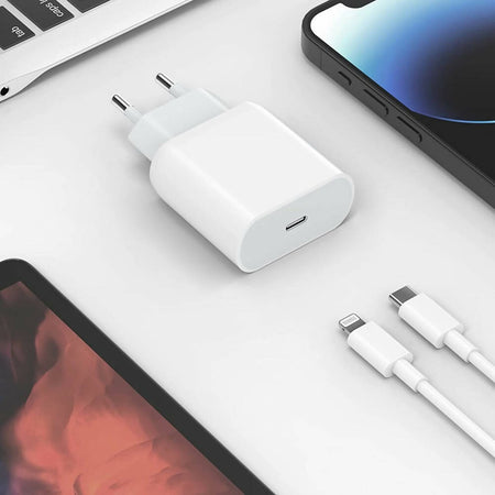 Caricabatterie-usb-c-da-20w-velocità-e-portabilità-per-tutti-i-tuoi-dispositivi-spina-alimentatore-adattatore-da-muro-universale