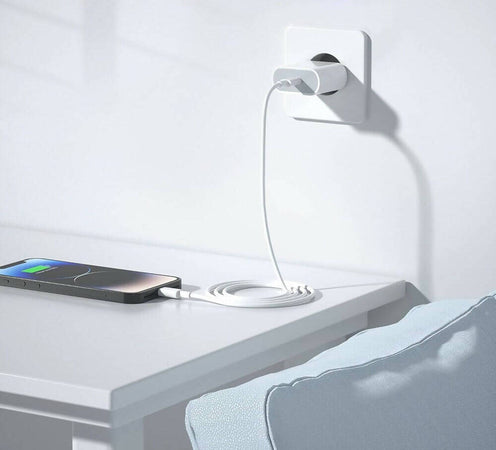Caricabatterie-usb-c-da-20w-velocità-e-portabilità-per-tutti-i-tuoi-dispositivi-spina-alimentatore-adattatore-da-muro-universale