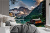 Carta-Da-Parati,-Cottage-su-un-lago-di-montagna