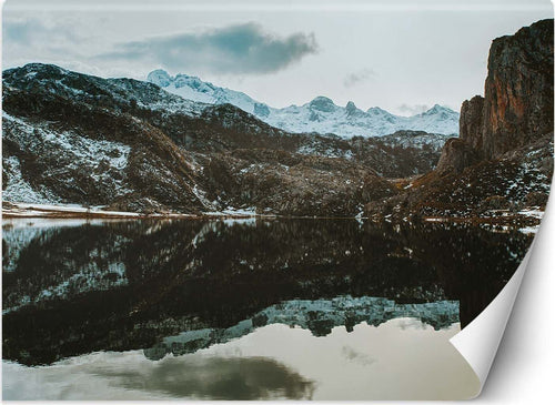Carta-Da-Parati,-Lago-in-montagna