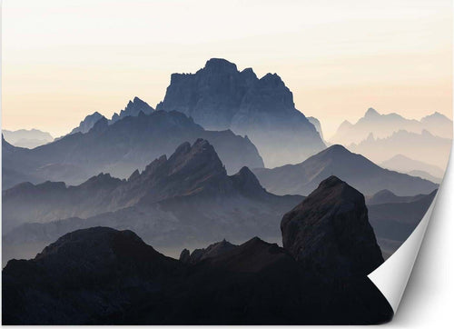 Carta-Da-Parati,-Montagne-nella-nebbia