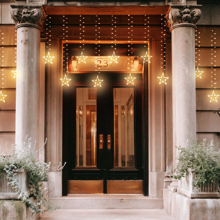 Cascata stalattite decorata con stelle luminose 620 Led luce bianco caldo cavo trasparente 500xH105cm Casa e cucina/Decorazioni per interni/Addobbi e decorazioni per ricorrenze/Decorazioni natalizie/Luci natalizie/Catene luminose per interni MagiediNatale.it - Altamura, Commerciovirtuoso.it